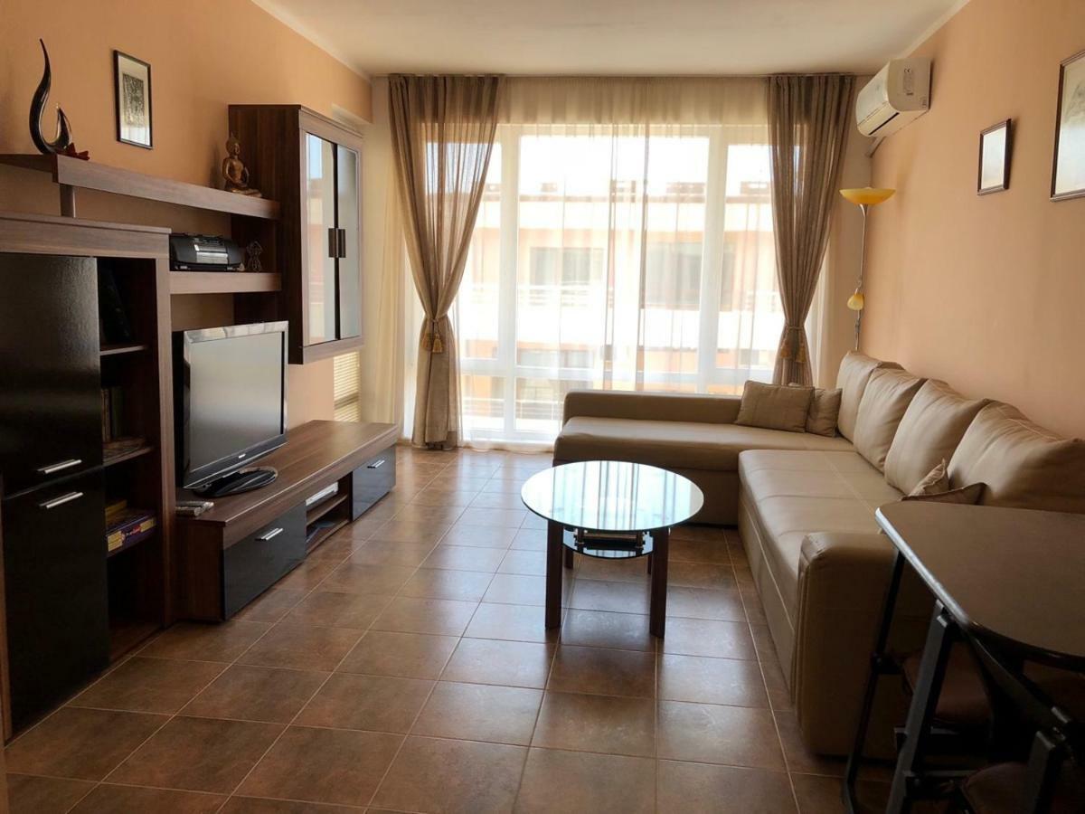 Апартаменти "Бриз" Sveti Vlas Exterior photo